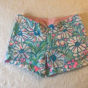 BEAUTIFUL Lilly Pulitzer size 2 shorts